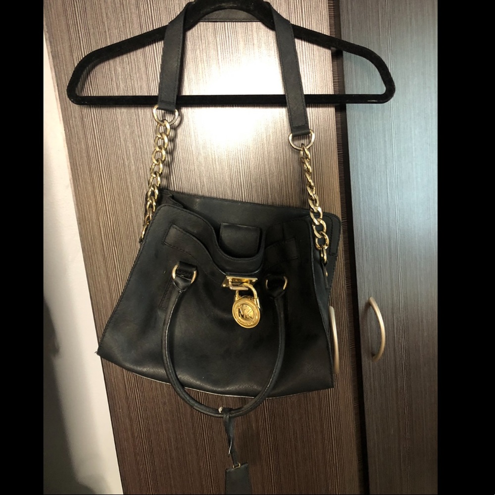 Black Michael Kors “Hamilton” bag